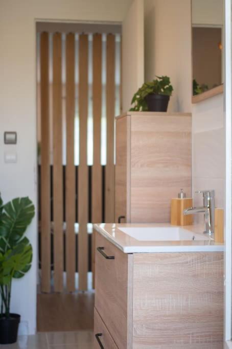 Fully Equipped Apartment With Parking 6 Beds Марсилия Екстериор снимка