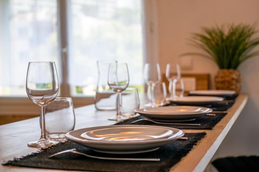 Fully Equipped Apartment With Parking 6 Beds Марсилия Екстериор снимка